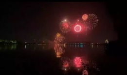 放烟花视频,欢声笑语贺佳节